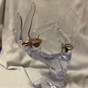 Bundle of 5 gold rings